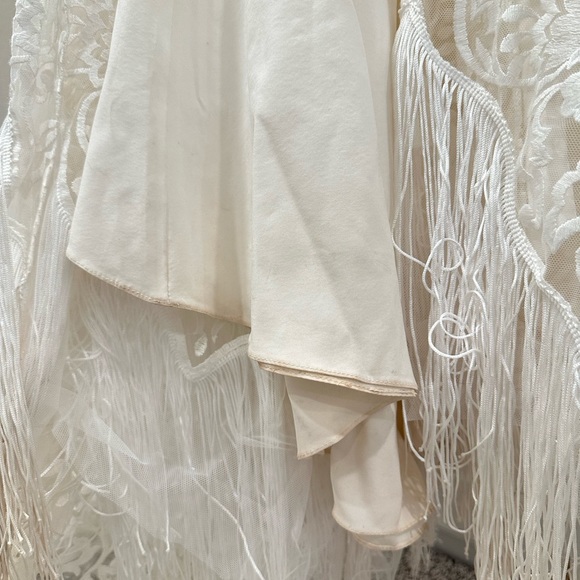 ❗️SALE❗️Rue de Seine Dallas western fringe bohemian Stevie lace wedding dress - Picture 15 of 16